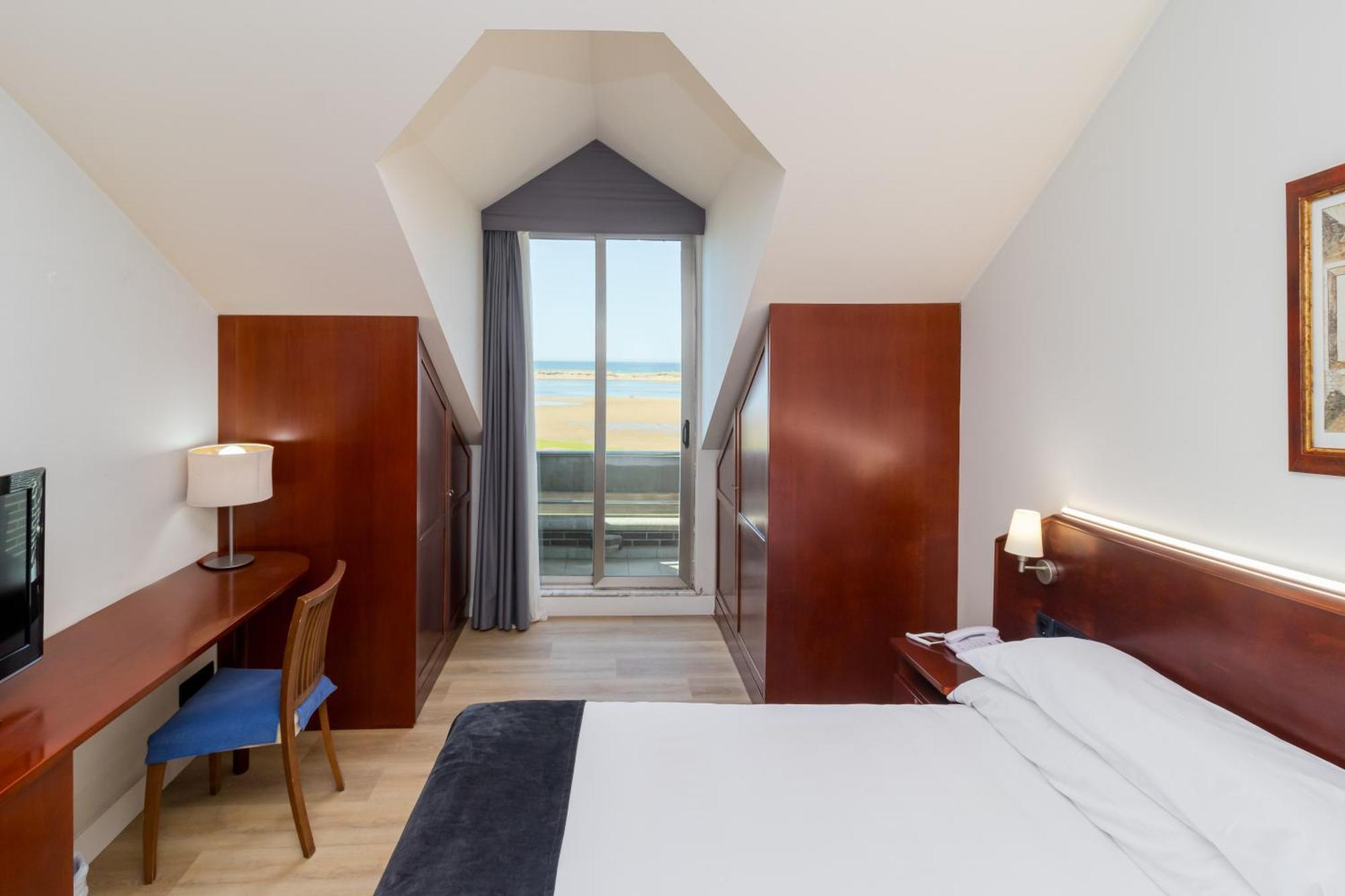 Hotel Milagros Golf โมโกร ภายนอก รูปภาพ